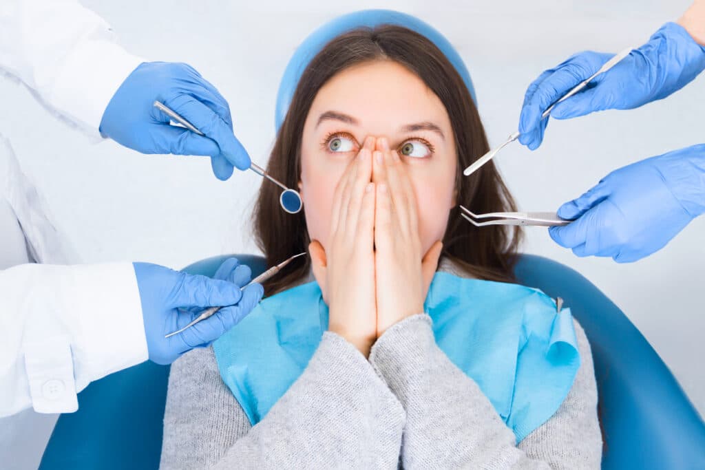 Hypnose dentaire : apaiser la peur du dentiste naturellement